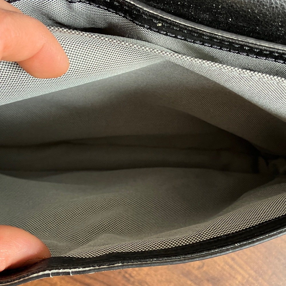 Fossil Finley Gray Leather Shoulder Bag - Picture 10 of 16
